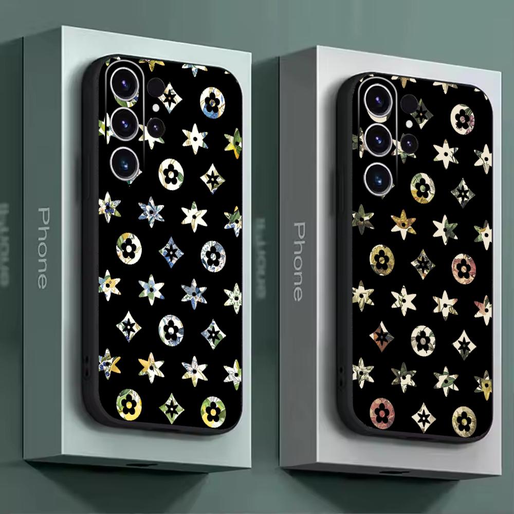 럭셔리 로고 디자인과 반복 패턴의 소프트 블랙 폰 케이 - Phone Cases Samsung S24 리뷰 및 가격